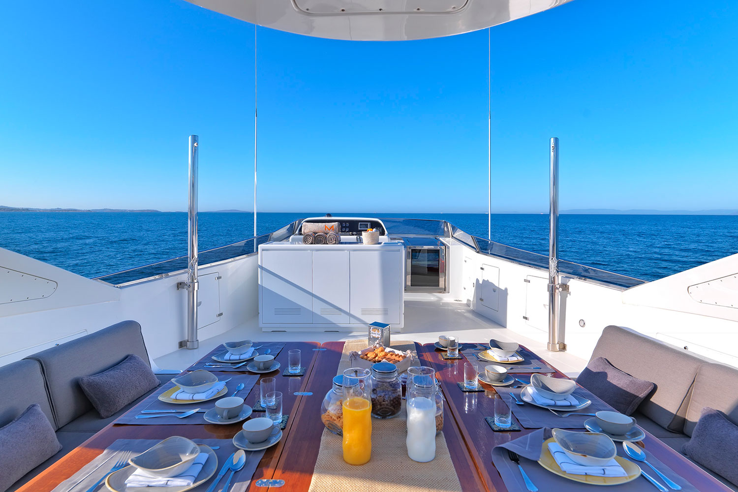 Sundeck Luxury Yacht Browser By Charterworld Superyacht Charter